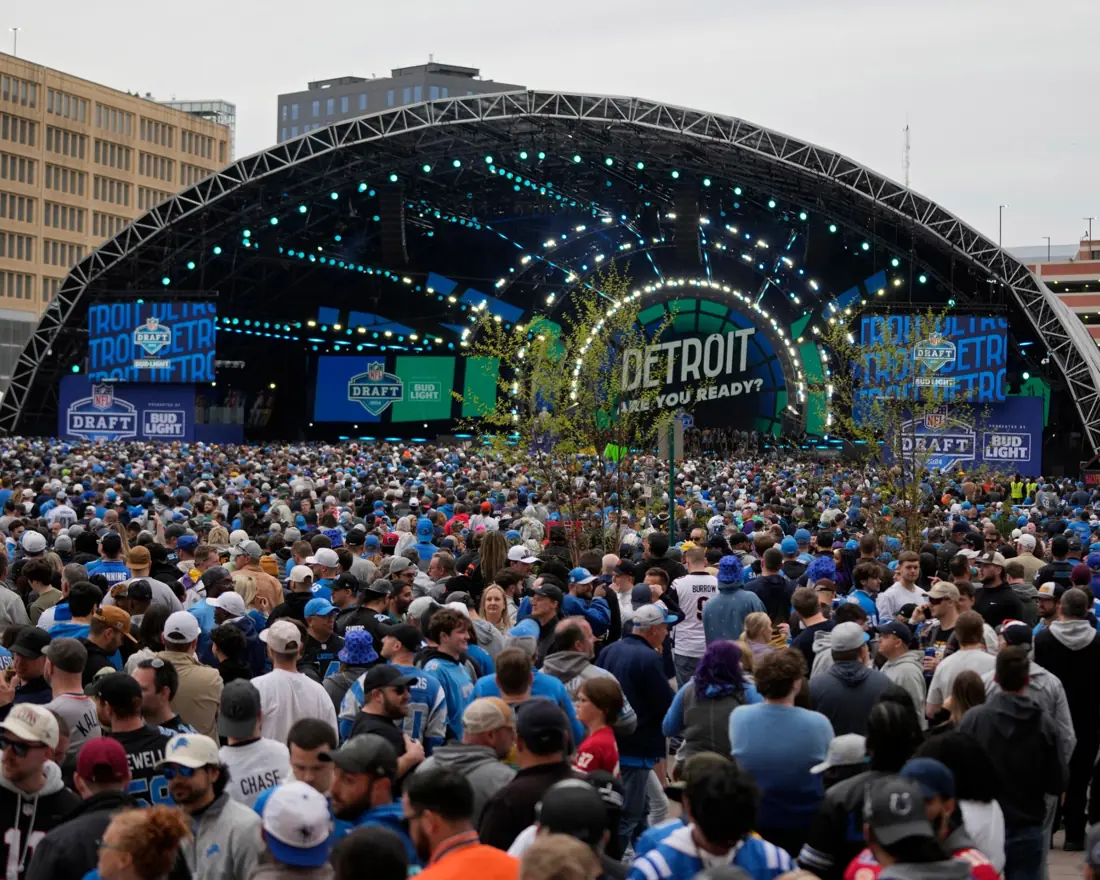 Huge fan crowd in front of the NFL Draft main stage